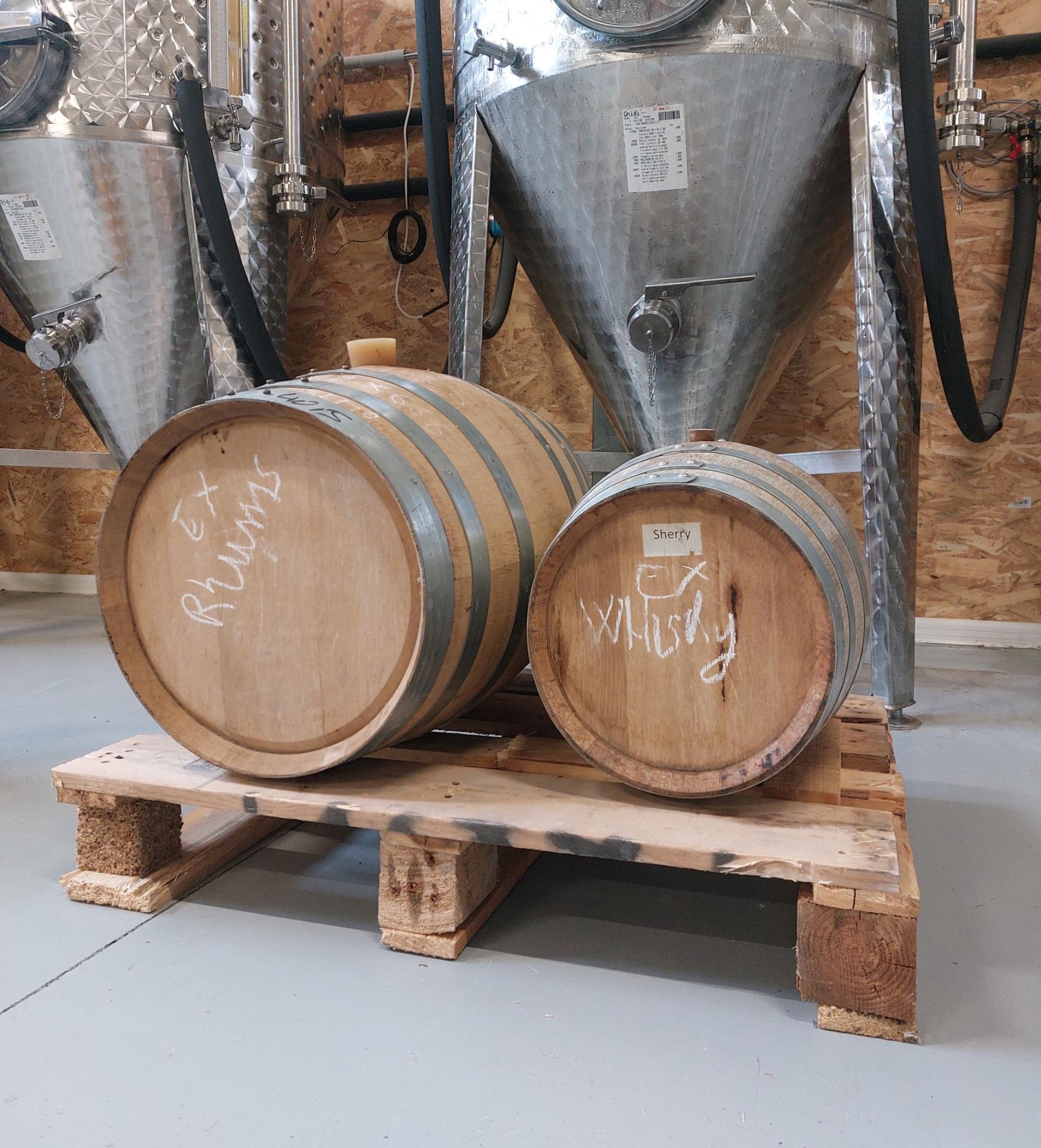 Vieillissement de l'IPA en baril de rhum et whisky